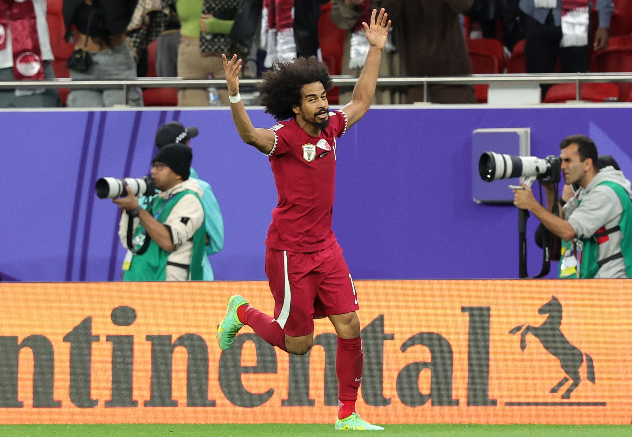 مهاجم العراق يواجه خطر فقدان لقب هداف كأس آسيا