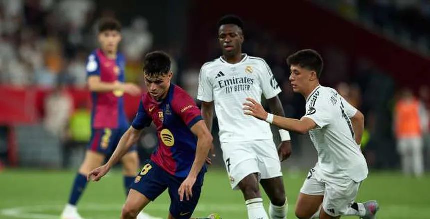 برشلونة يتوج بـ لقب كأس ملك إسبانيا بثلاثية في شباك ريال مدريد