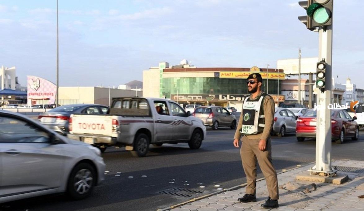 هل يوجد غرامة إذا تعديت الإشارة الحمراء وتراجعت