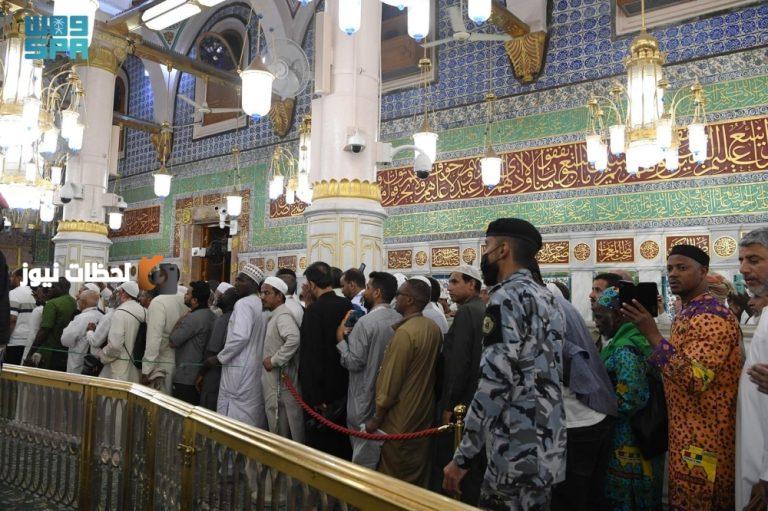 إرشادات وتنظيم لدخول المصلين إلى الروضة