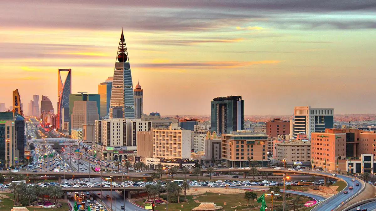 السعودية تعزز مكانتها كوجهة سياحية رائدة في السفر العربي 2025