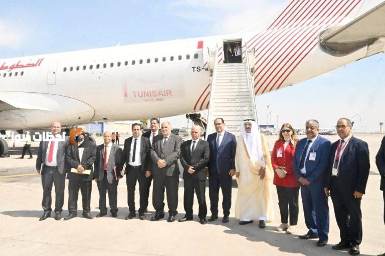 انطلاق الفوج الأول من الحجاج التونسيين نحو المشاعر المقدسة  
Departure of Tunisian pilgrims to sacred sites