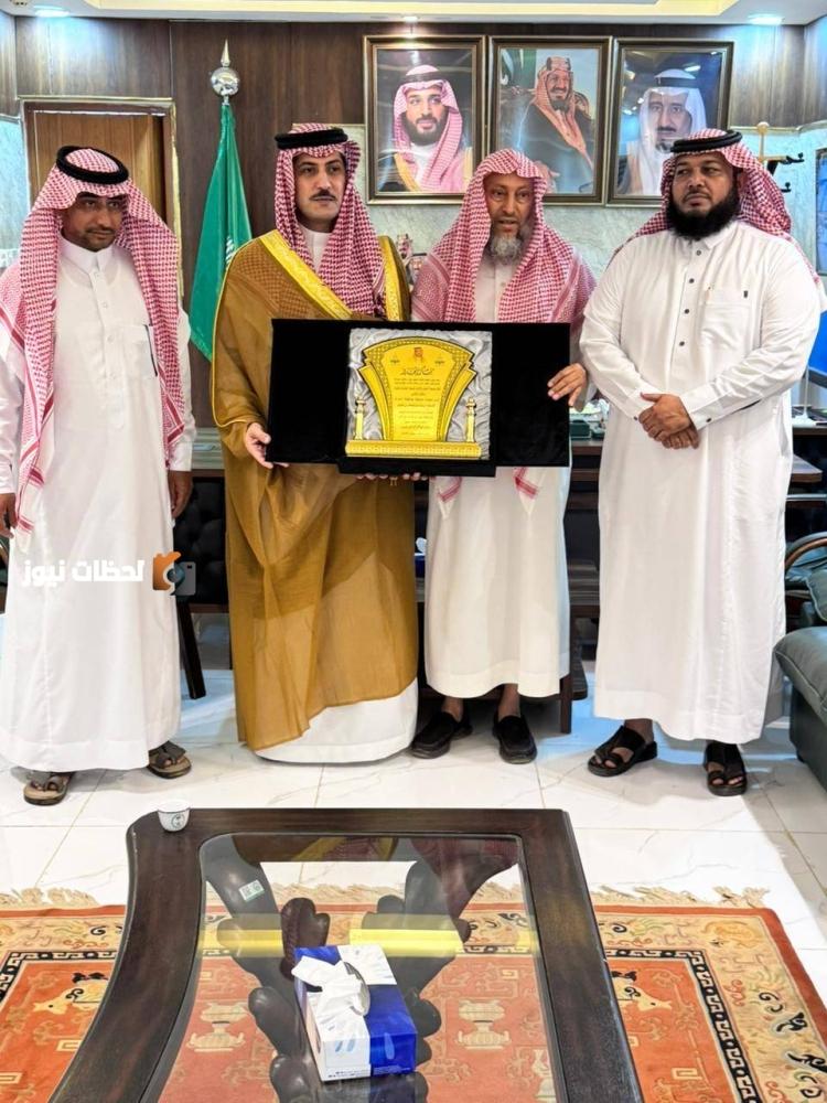 زيارة رئيس وأعضاء جمعية الدعوة والإرشاد لمحافظ الحرث