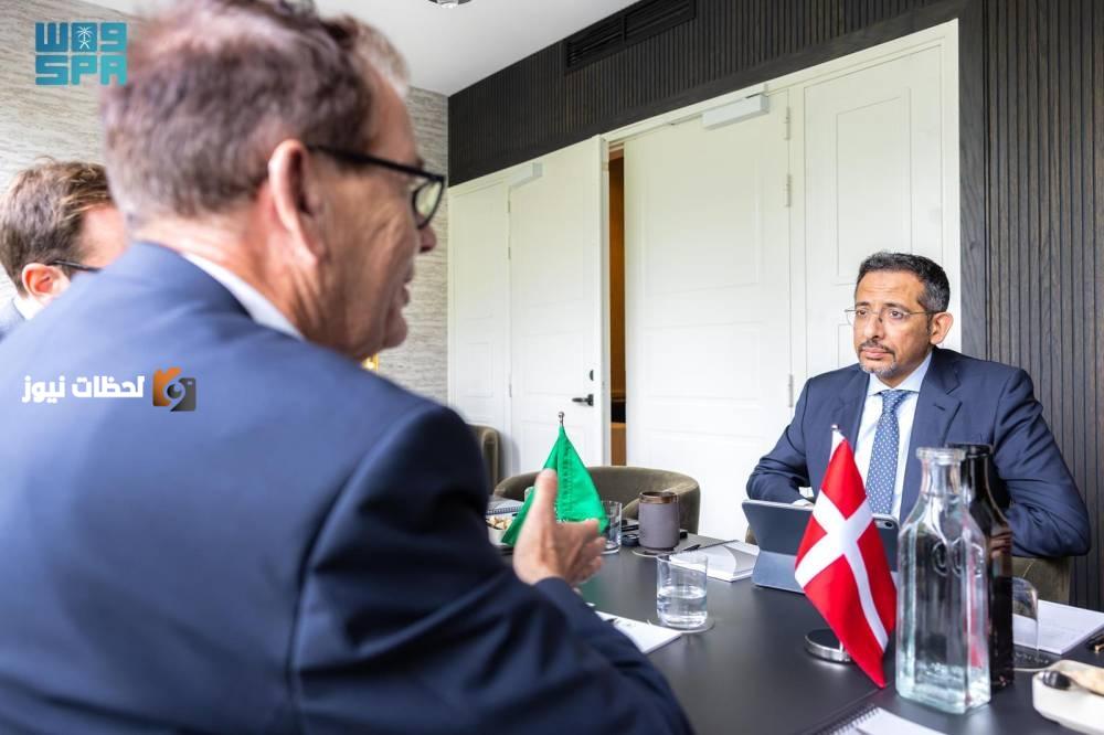 وزير الصناعة والثروة المعدنية يبحث تعزيز التعاون مع الدنمارك
