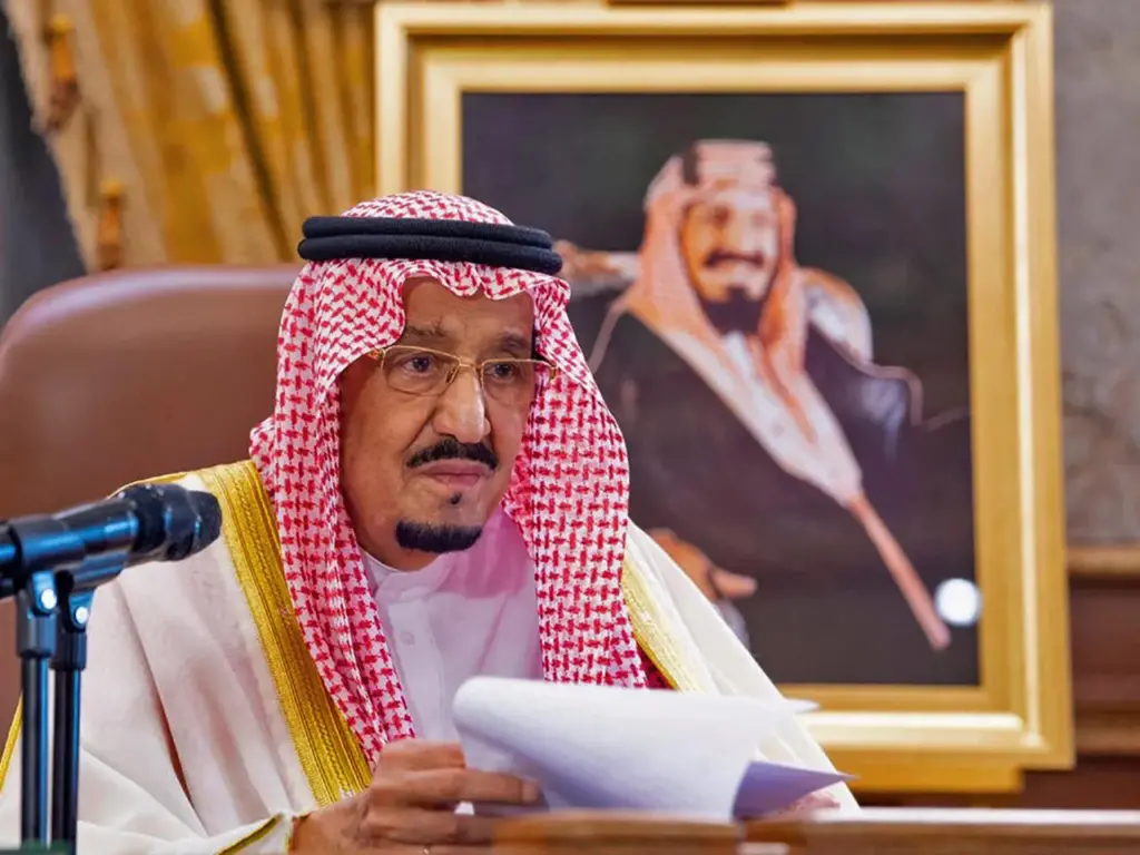 صرف راتبين في شهر مايو