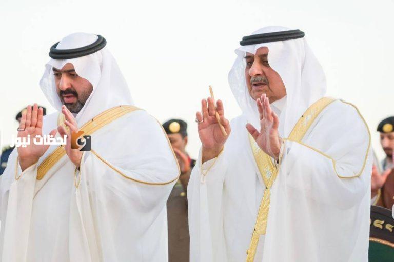 أمير تبوك ونائبه يحتفلان بعيد الأضحى المبارك بالصلاة