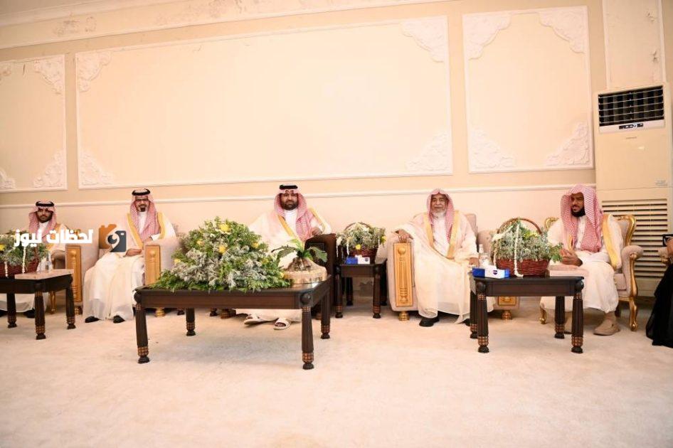 أمير جازان ونائبه يشاركان في صلاة العيد ويستقبلان المهنئين بعيد الأضحى
