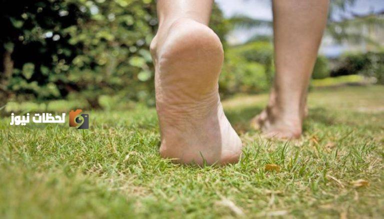 ارتفاع مخاطر الإصابة بالسكري يحذر من المشي حافياً