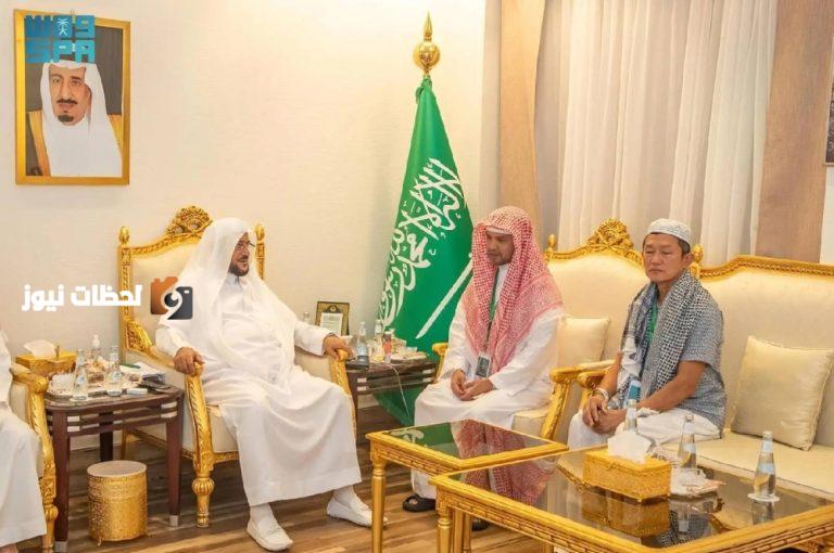 استقبال مميز لآل الشيخ مع عضو البرلمان التايلندي والقاضي الأول بمحكمة الاستئناف في بانكوك
