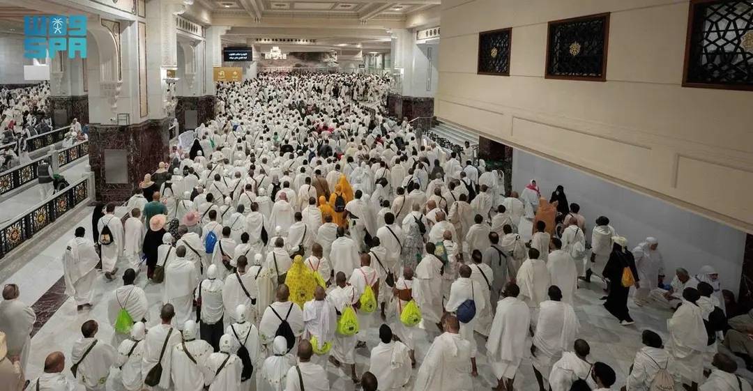صلاة الجمعة في المسجد الحرام