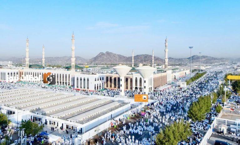 مشروعات حديثة يسرت على الحجاج أداء النسك بأمان وطمأنينة.