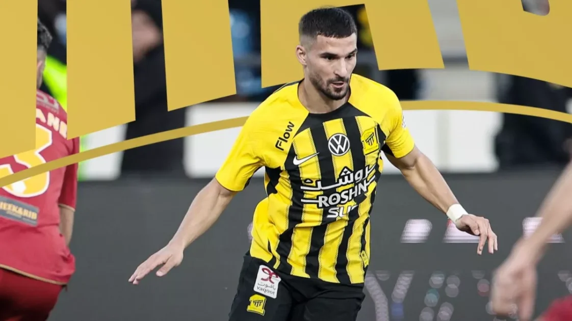حسام عوار ينتقل إلى الدوري الإنجليزي..