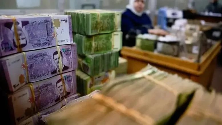 سعر الدولار مقابل الليرة السورية اليوم