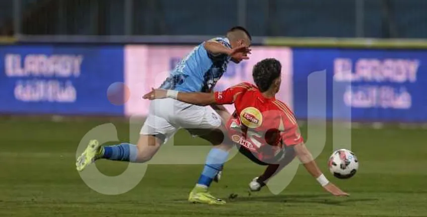 بيقولوا.. الأهلي يعطل صفقة بيراميدز والإطاحة بنجم الزمالك ومصير «ديانج»