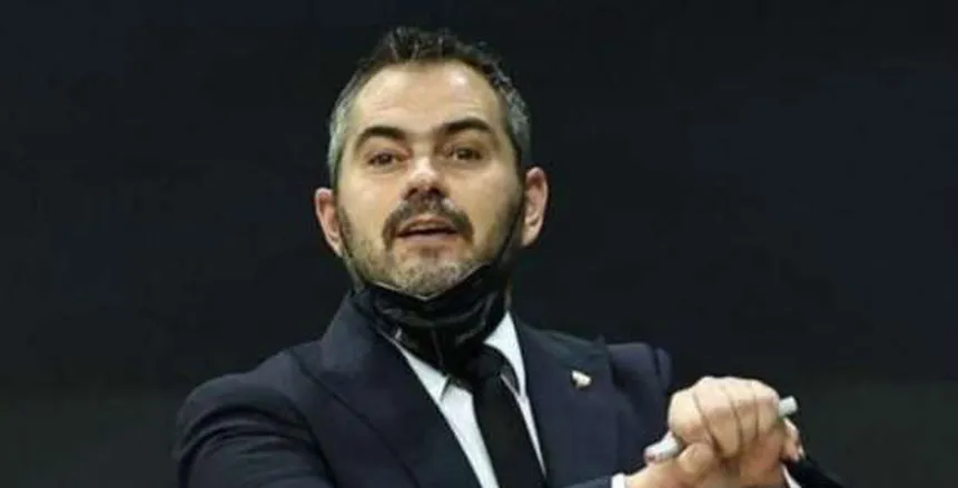 رسميا.. الأهلي يعلن رحيل أوجستي بوش عن تدريب فريق السلة