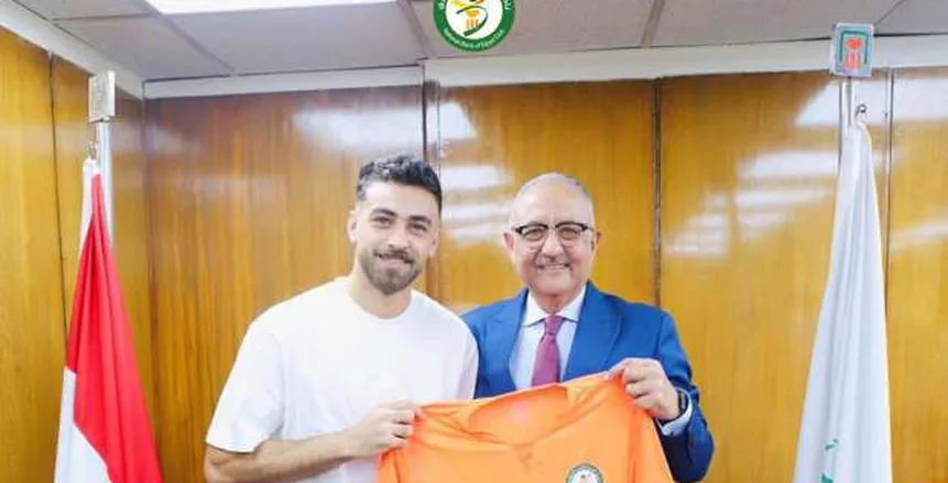 البنك الأهلي يتعاقد مع يسري وحيد قادما من طلائع الجيش