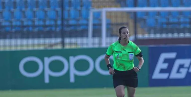 طاقم حكام مصري يدير لقاء جنوب إفريقيا والسنغال بربع نهائي أمم إفريقيا