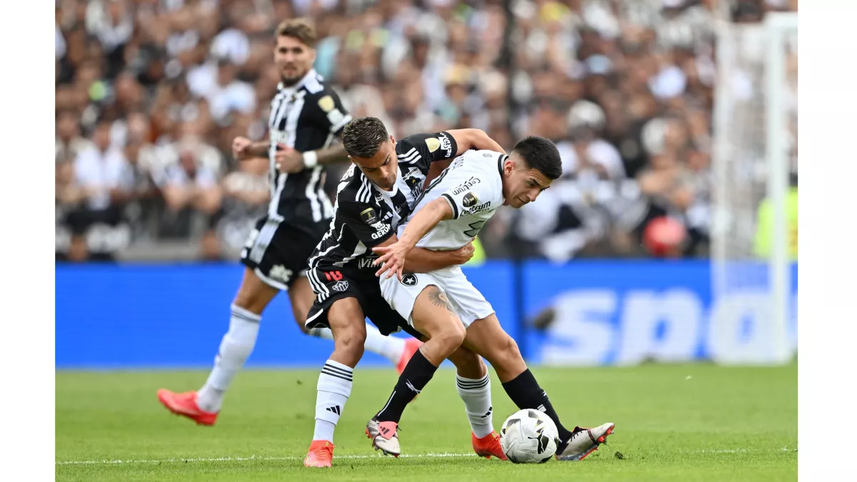 أتلتيكو مدريد يقترب من ضم تياجو ألمادا رسميًا