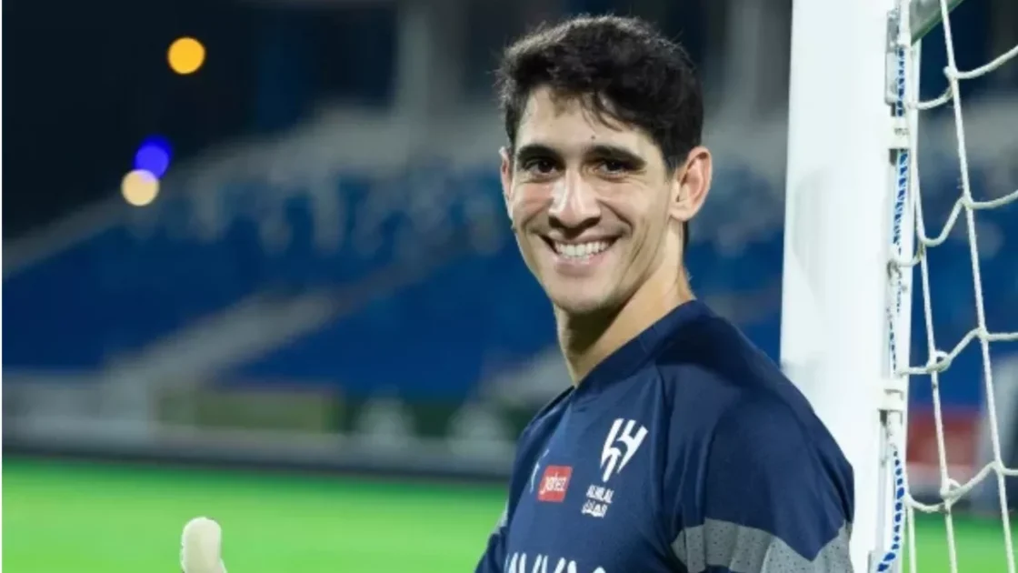 إدارة الهلال تحدد مصير بونو بعد تألقه في كأس العالم للأندية