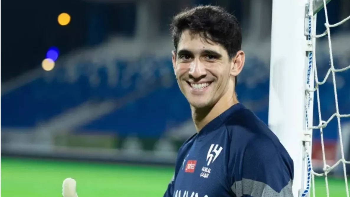 إدارة الهلال تحدد مصير بونو بعد تألقه في كأس العالم للأندية