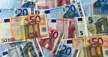 انخفاض اليورو في نهاية تعاملات اليوم الأربعاء 9 يوليو 2025