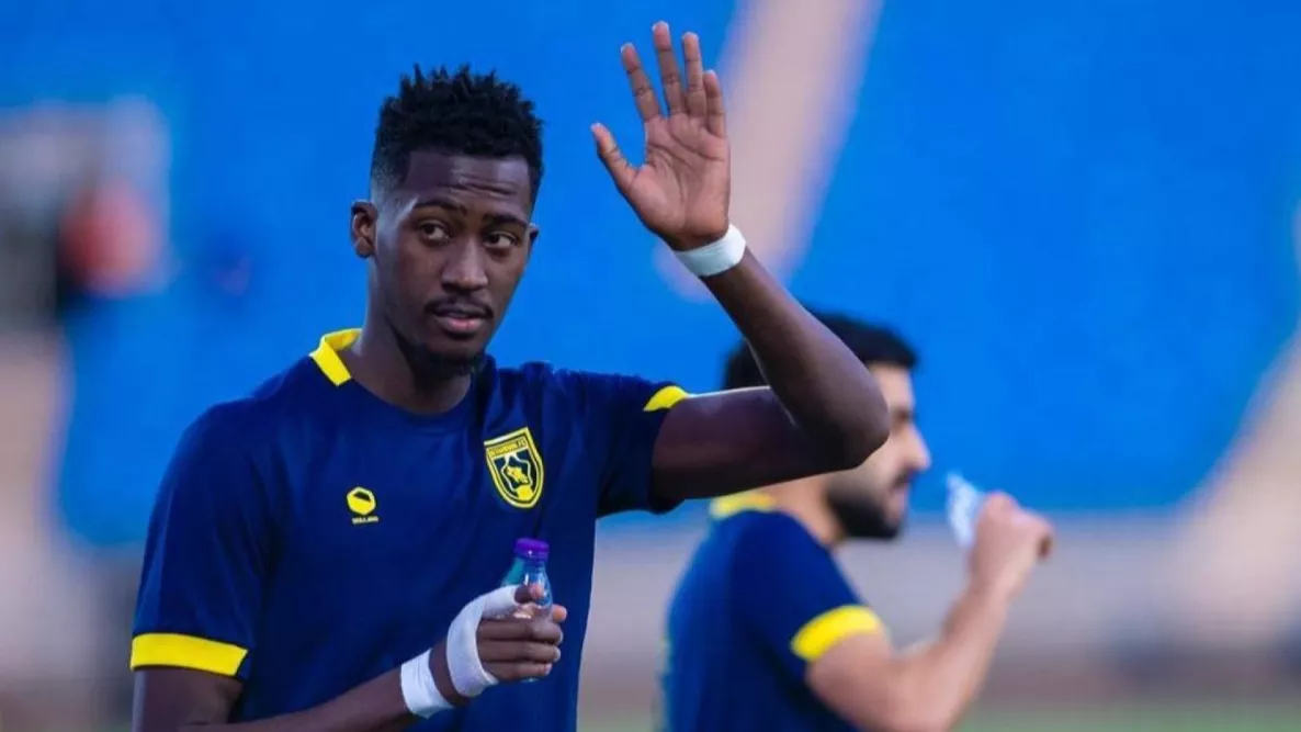 صراع الكبار يشتعل... "سباق شرس" بين الأهلي والنصر يبدأ