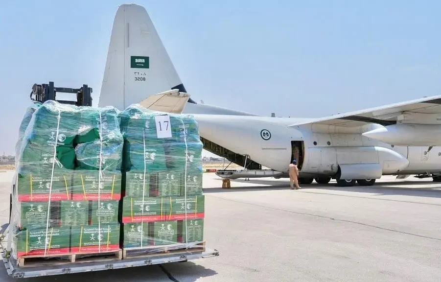 طلائع الجسر السعودي تصل حلب لتقديم مساعدات للمتضررين من حرائق اللاذقية