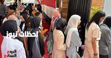 طلاب الثانوية العامة يستهلون امتحانات الرياضيات البحتة والجيولوجيا