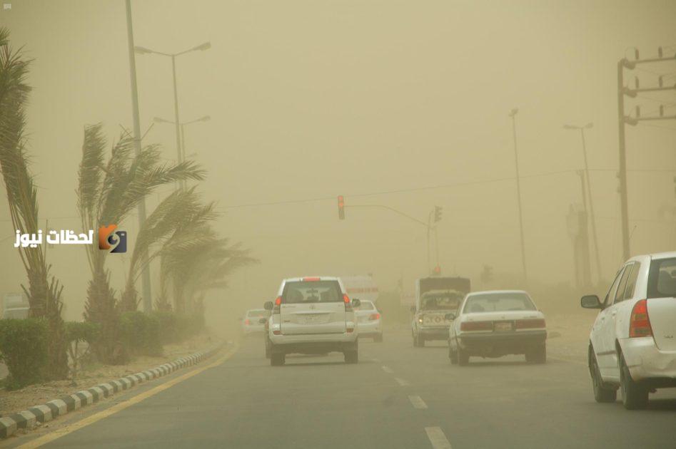 عواصف رملية تغطي سماء جازان وتقلل الرؤية بشكل ملحوظ