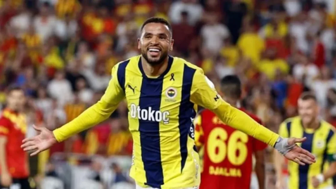 فنربخشة التركي يتخذ قرارًا بشأن النصيري .. "هدف الهلال والنصر"