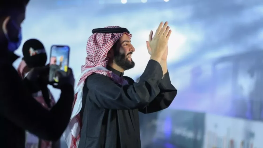 فهد بن نافل يواصل قيادة الهلال لفترة جديدة
استمرار فهد بن نافل في رئاسة الهلال
الهلال يجدد الثقة في فهد بن نافل
فهد بن نافل يعزز مستقبل الهلال لفترة جديدة
رئاسة فهد بن نافل تتواصل مع الهلال