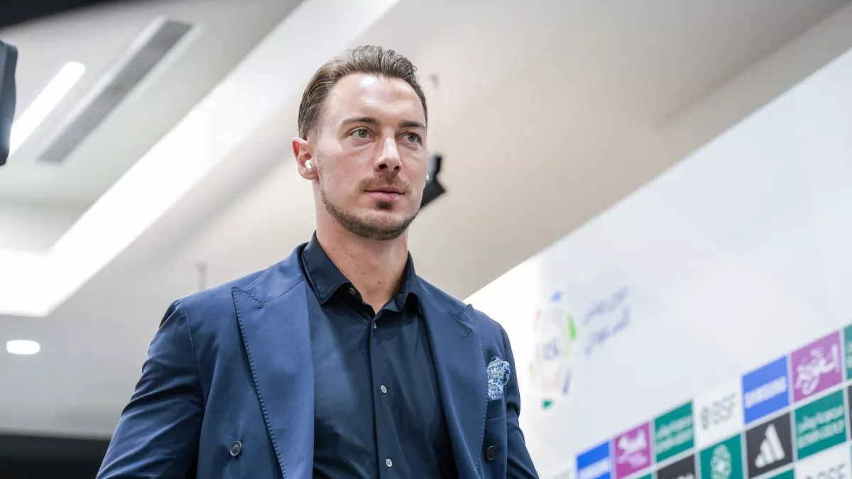 فيورنتينا الإيطالي يواجه يايسله بقرار غير متوقع التفاصيل تكتشفها الآن