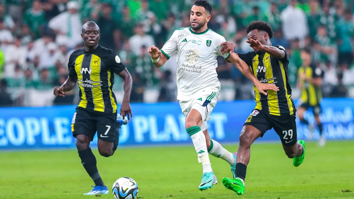 كانتي يحدد موقفه حول التجديد.. "سبب وحيد" وراء استمراره مع الاتحاد
