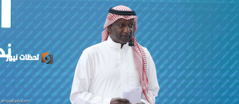 كرم أصدقاء لاعبي كرة القدم أبناء المتفوقين من اللاعبين السابقين
