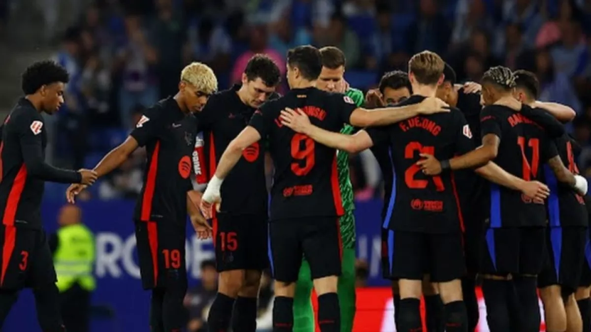 مانشستر سيتي يستهدف حارس برشلونة لتعويض إيدرسون