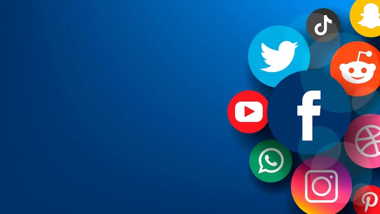 تقرير أمريكي يتهم منصات التواصل الاجتماعي بسرقة البيانات!!