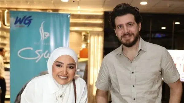 بعد أغنية "زنجباري" هلا رشدي من أفضل أصوات مصر ومحمد القماح فخور