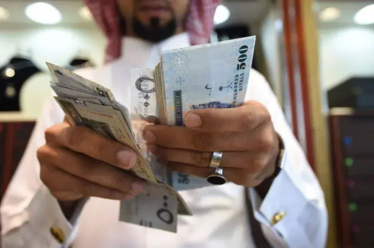 زيادة رواتب الموظفين