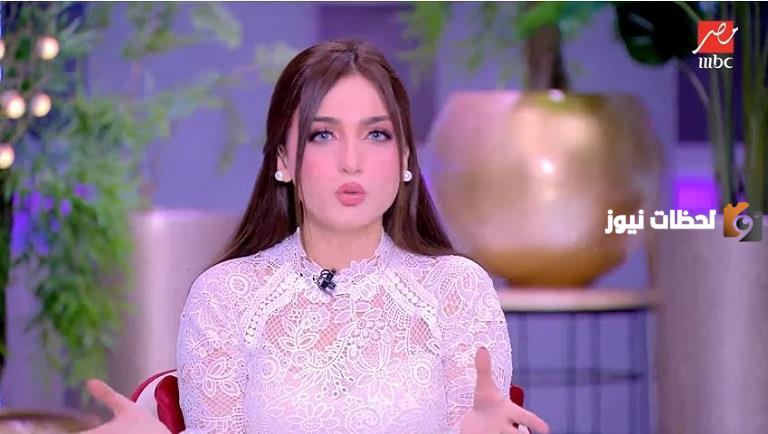 ياسمين عز تثير الجدل