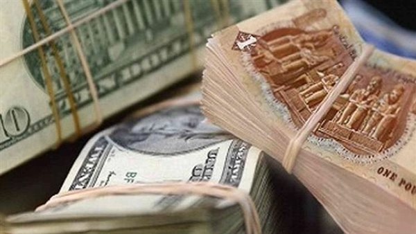 تسجيل انخفاض طفيف في سعر الدولار مقابل الجنيه المصري اليوم الخميس، فكم بلغ السعر؟