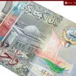 الدينار الكويتي يحافظ على مكاسبه أمام الجنيه بالبنوك المصرية