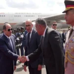 حرس الشرف يستقبل الرئيس السيسي في نيروبي ومشاركة دولية واسعة بقمة أفريقيا–فرنسا