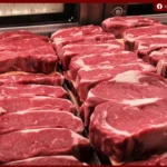 استقرار بأسواق الأقصر.. أسعار اللحوم تواصل الثبات في محال الجزارة والمنافذ
