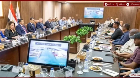 قناة السويس