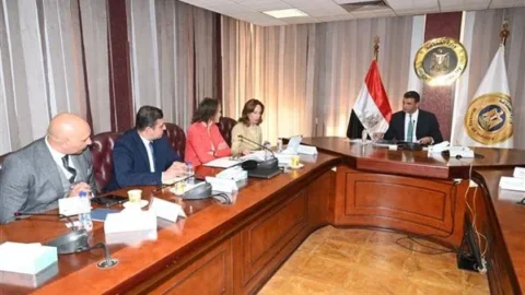  وزارة الصناعة
